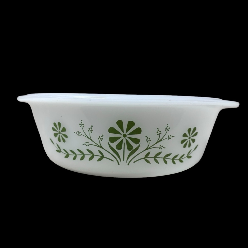 Mid Century White and Green Daisy Glasbake Casserole Dish 11/2 Quart